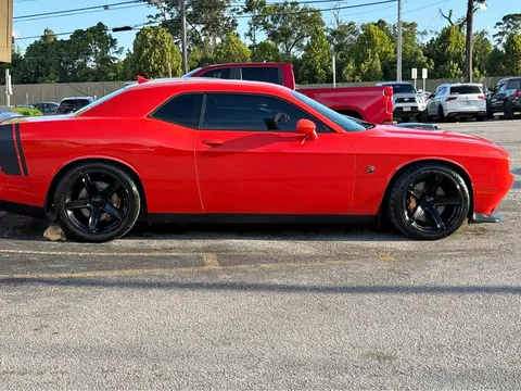 2016 Dodge Challenger R/T 392 Shaker Scat Pack