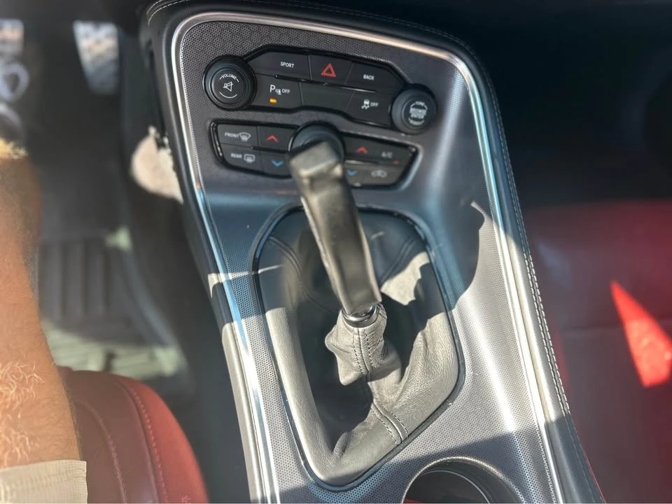 2016 Dodge Challenger 3rd Gen - Image 9 of 13