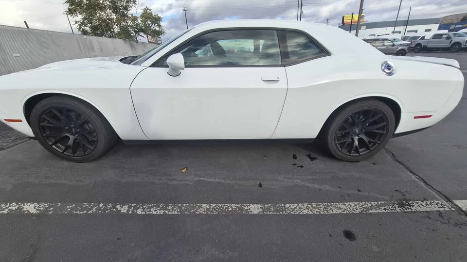 2016 Dodge Challenger 3rd Gen - Image 3 of 11