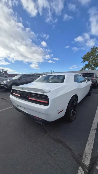 2016 Dodge Challenger 3rd Gen - Image 6 of 11