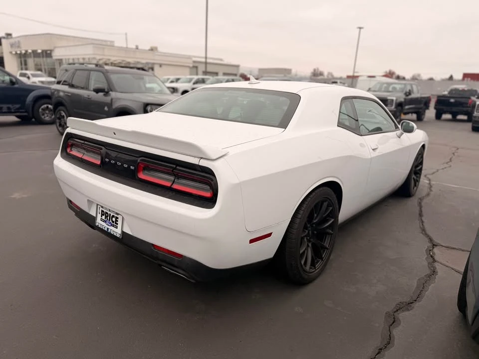 2016 Dodge Challenger 3rd Gen - Image 4 of 8