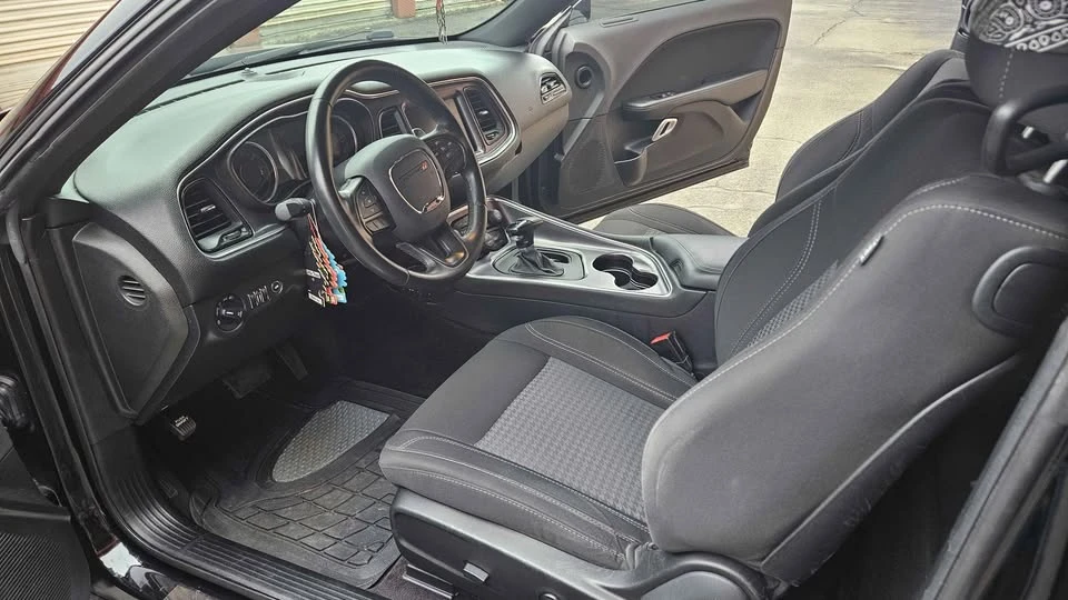 2016 Dodge Challenger 3rd Gen - Image 10 of 17