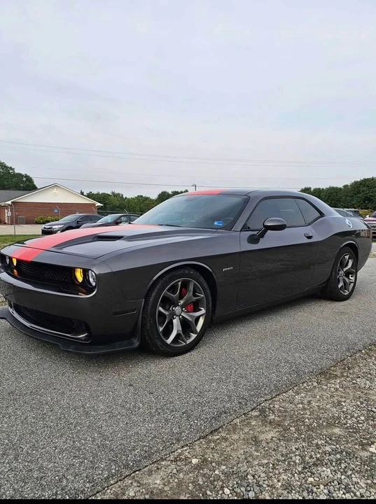 2016 Dodge Challenger 3rd Gen - Image 2 of 7