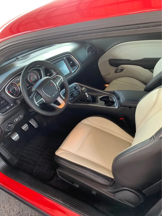 2016 Dodge Challenger 3rd Gen - Image 2 of 8