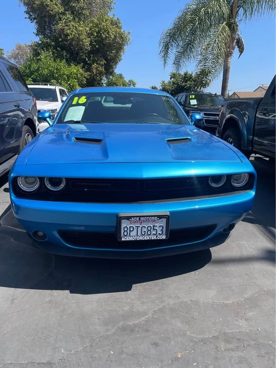 2016 Dodge Challenger 3rd Gen - Image 2 of 3