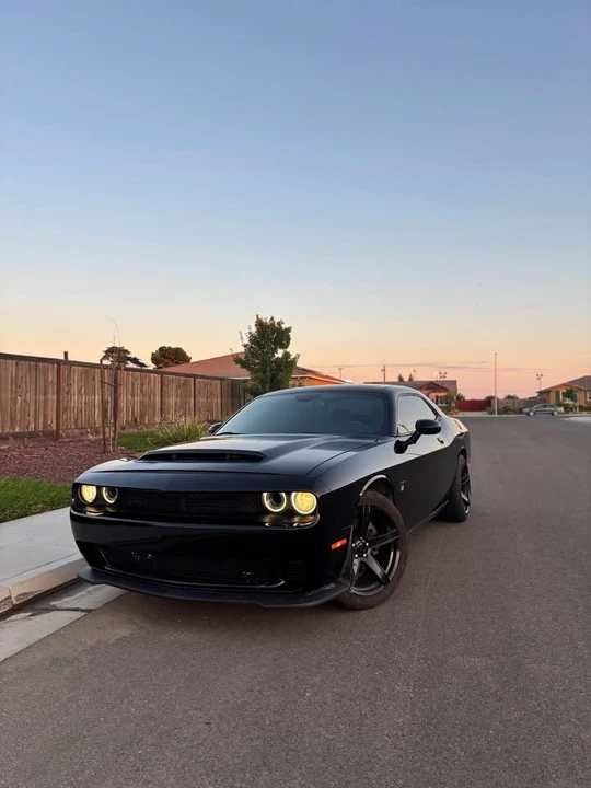 2016 Dodge Challenger 3rd Gen - Image 2 of 7