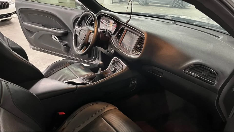 2016 Dodge Challenger 3rd Gen - Image 10 of 15