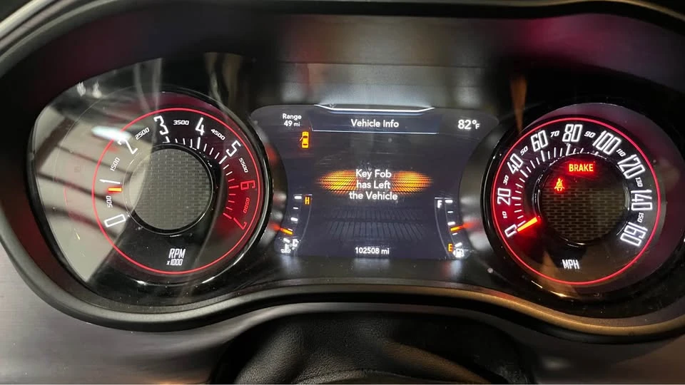 2016 Dodge Challenger 3rd Gen - Image 6 of 15