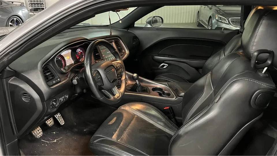 2016 Dodge Challenger 3rd Gen - Image 5 of 15