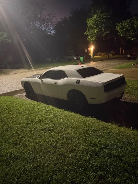 2016 Dodge Challenger 3rd Gen - Image 2 of 9