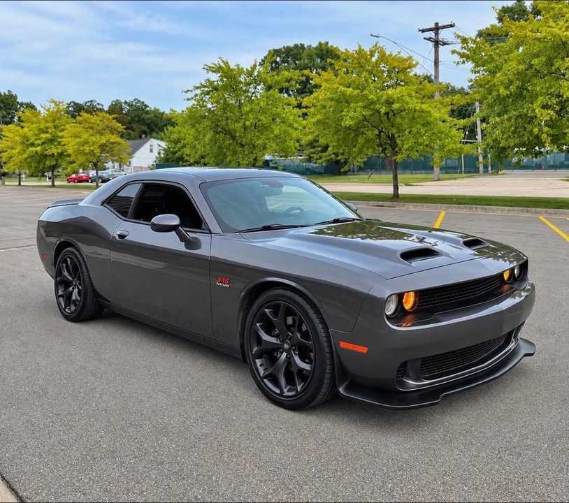 2016 Dodge Challenger 3rd Gen - Image 2 of 11