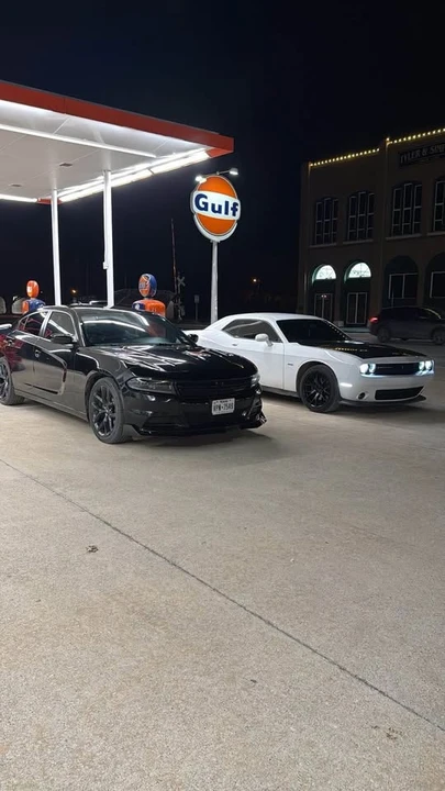 2016 Dodge Challenger 3rd Gen - Image 8 of 9