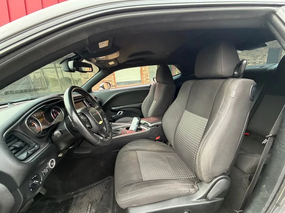 2016 Dodge Challenger 3rd Gen - Image 9 of 11