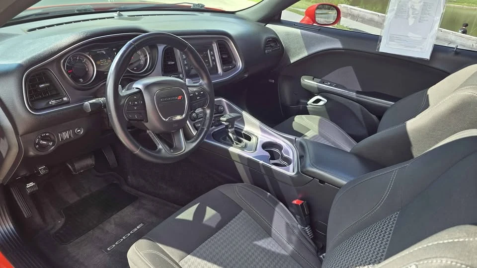 2016 Dodge Challenger 3rd Gen - Image 5 of 11