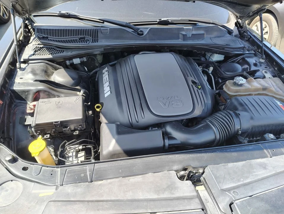 2016 Dodge Challenger 3rd Gen - Image 10 of 12