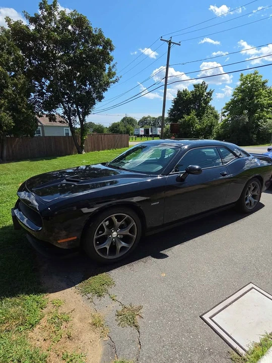 2016 Dodge Challenger 3rd Gen - Image 2 of 3