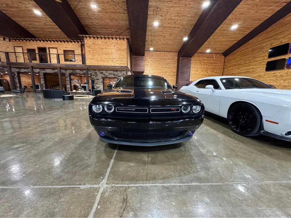 2016 Dodge Challenger 3rd Gen - Image 2 of 12