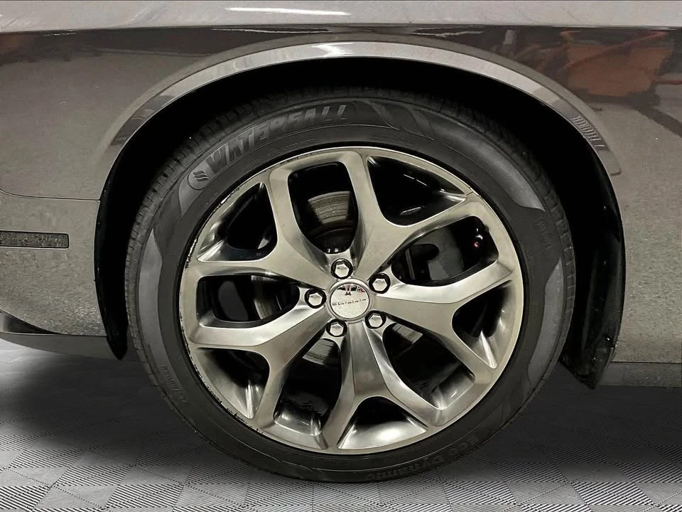 2016 Dodge Challenger 3rd Gen - Image 16 of 17