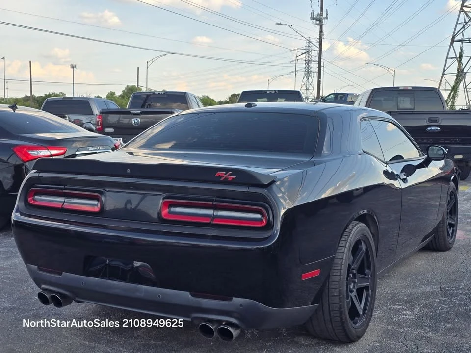 2016 Dodge Challenger 3rd Gen - Image 15 of 17