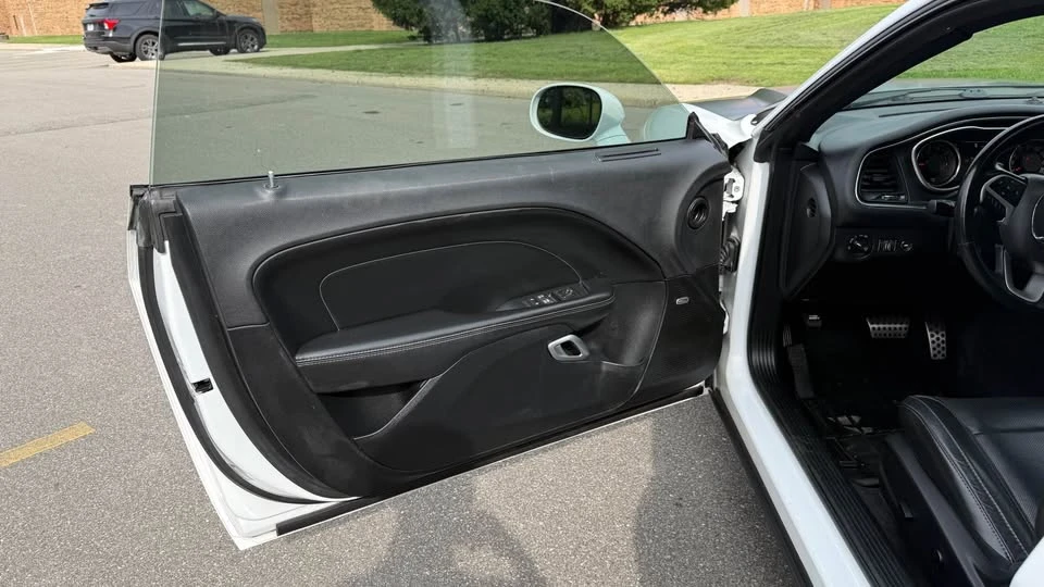 2016 Dodge Challenger 3rd Gen - Image 6 of 18