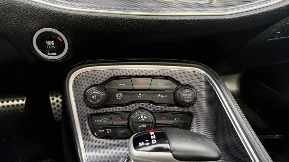 2016 Dodge Challenger 3rd Gen - Image 17 of 18