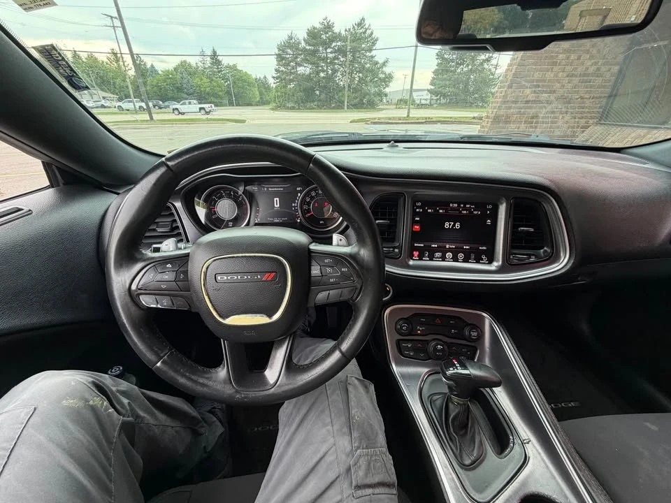 2016 Dodge Challenger 3rd Gen - Image 6 of 11