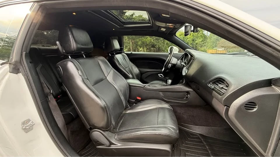 2016 Dodge Challenger 3rd Gen - Image 12 of 18