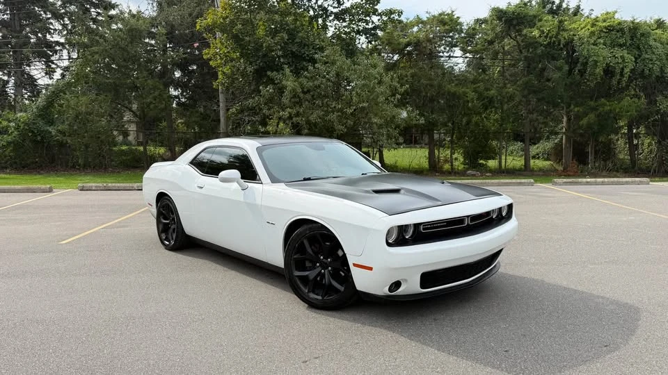 2016 Dodge Challenger 3rd Gen - Image 2 of 18