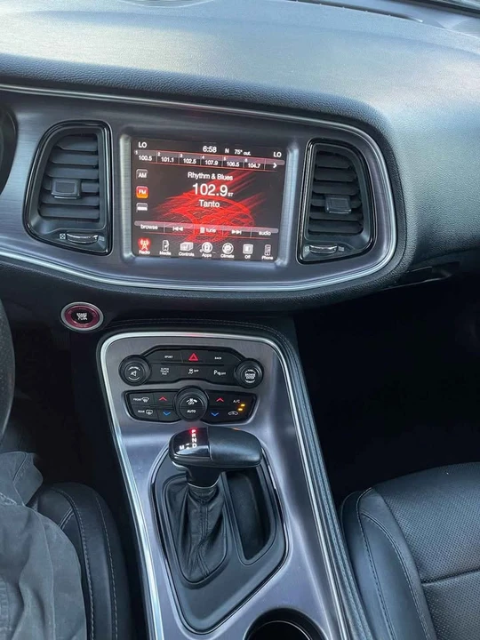 2016 Dodge Challenger 3rd Gen - Image 15 of 20