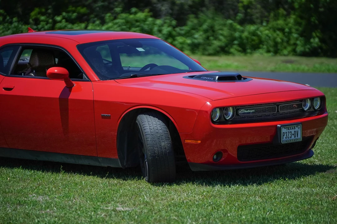 2016 Dodge Challenger 3rd Gen - Image 9 of 31
