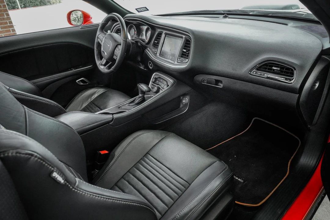 2016 Dodge Challenger 3rd Gen - Image 29 of 31
