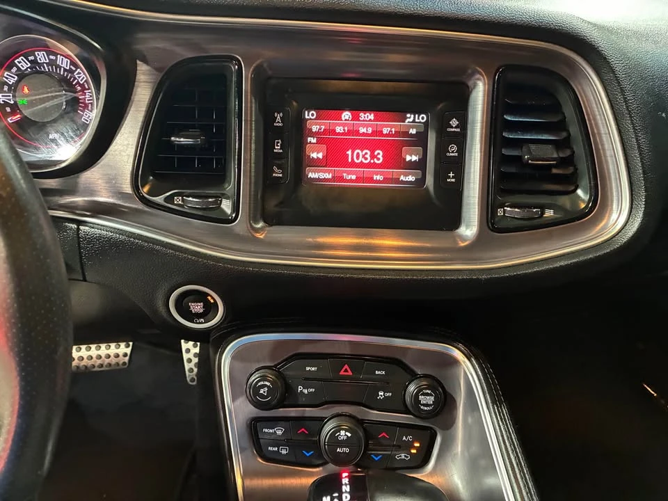 2016 Dodge Challenger 3rd Gen - Image 15 of 18
