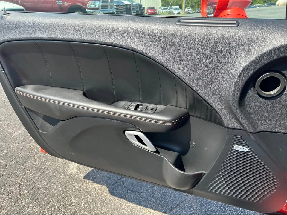 2016 Dodge Challenger 3rd Gen - Image 17 of 19