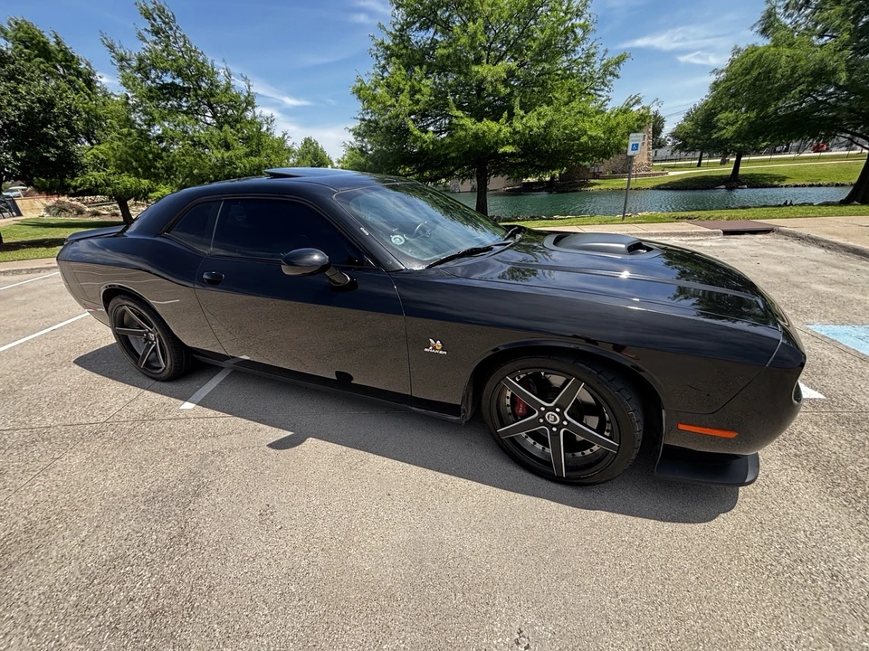 2016 Dodge Challenger SRT8 & 392 3rd Gen - Image 3 of 12
