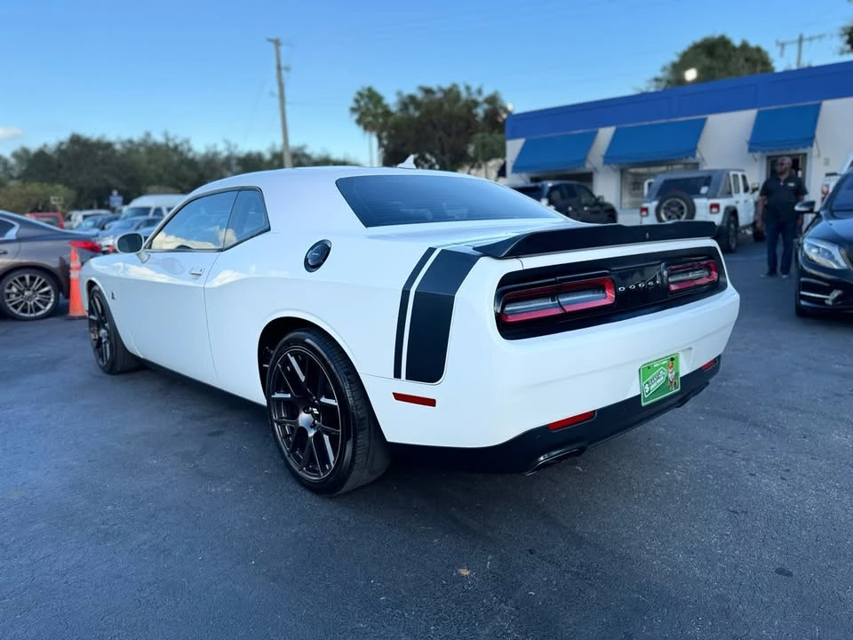 2016 Dodge Challenger SRT8 & 392 3rd Gen - Image 9 of 18