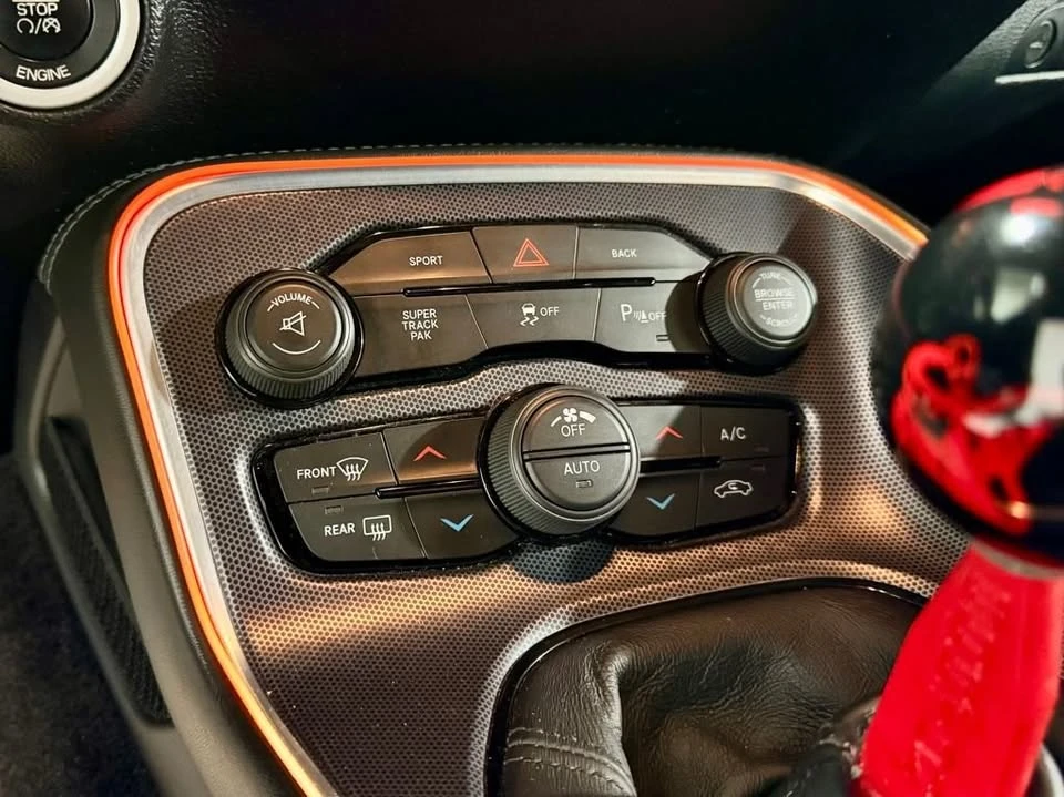 2016 Dodge Challenger SRT8 & 392 3rd Gen - Image 19 of 20