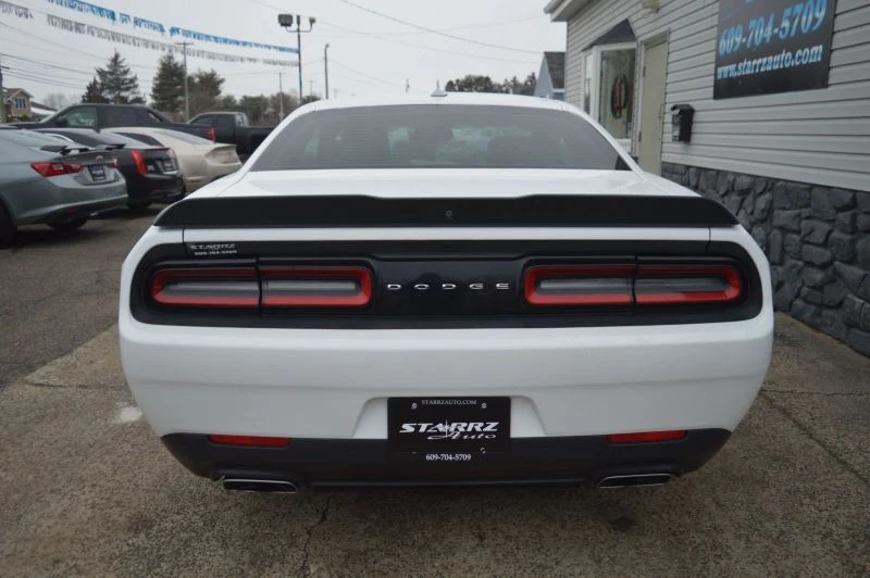 2016 Dodge Challenger SRT8 & 392 3rd Gen - Image 4 of 12