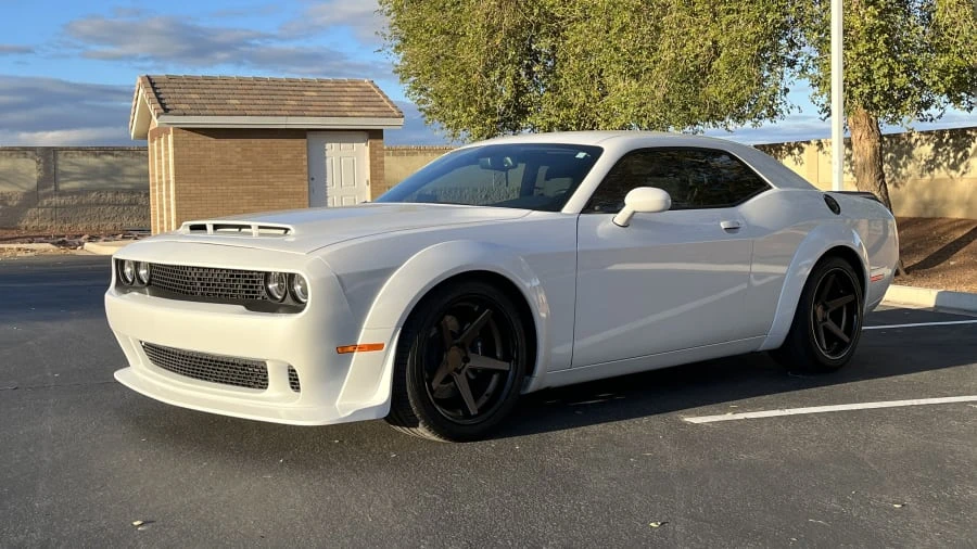 2016 Dodge Challenger SRT8 & 392 3rd Gen - Image 3 of 15