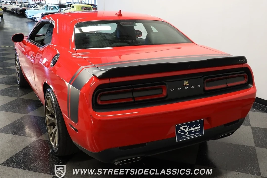 2016 Dodge Challenger SRT8 & 392 3rd Gen - Image 8 of 12