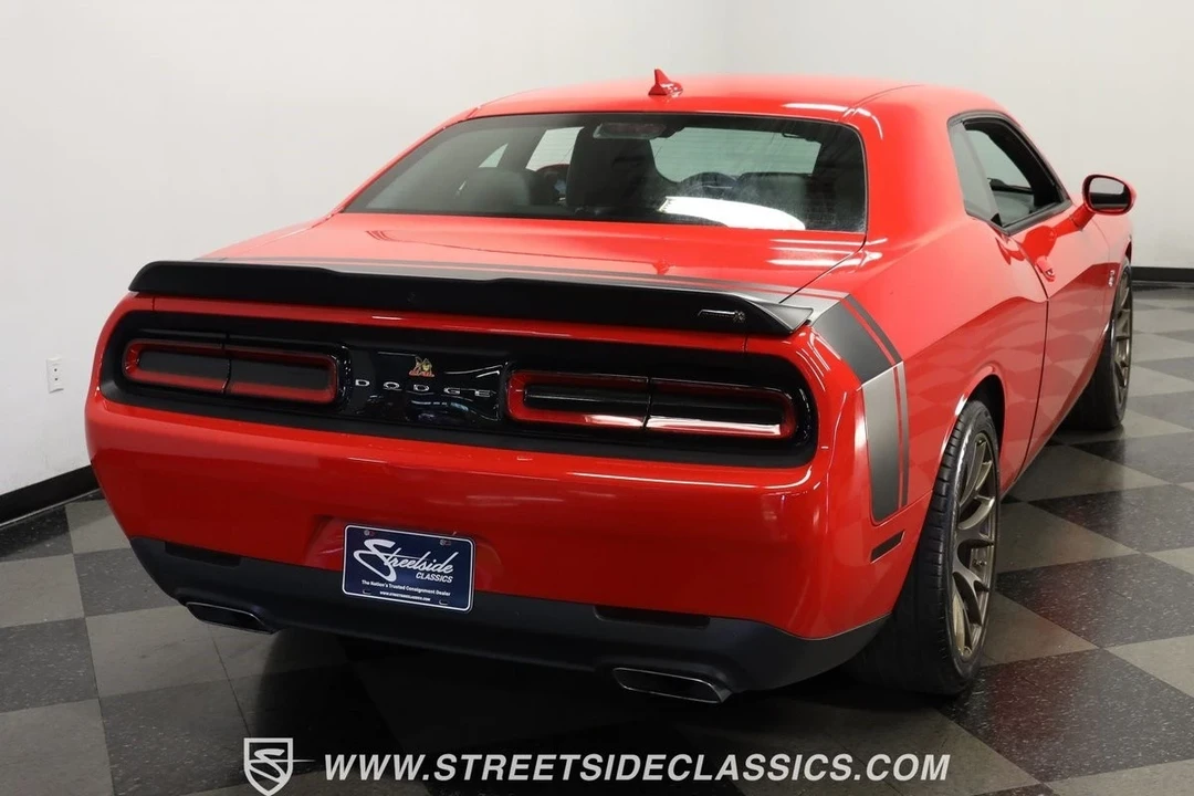 2016 Dodge Challenger SRT8 & 392 3rd Gen - Image 10 of 12