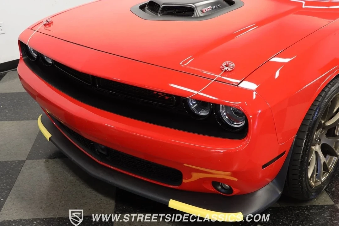 2016 Dodge Challenger SRT8 & 392 3rd Gen - Image 19 of 21