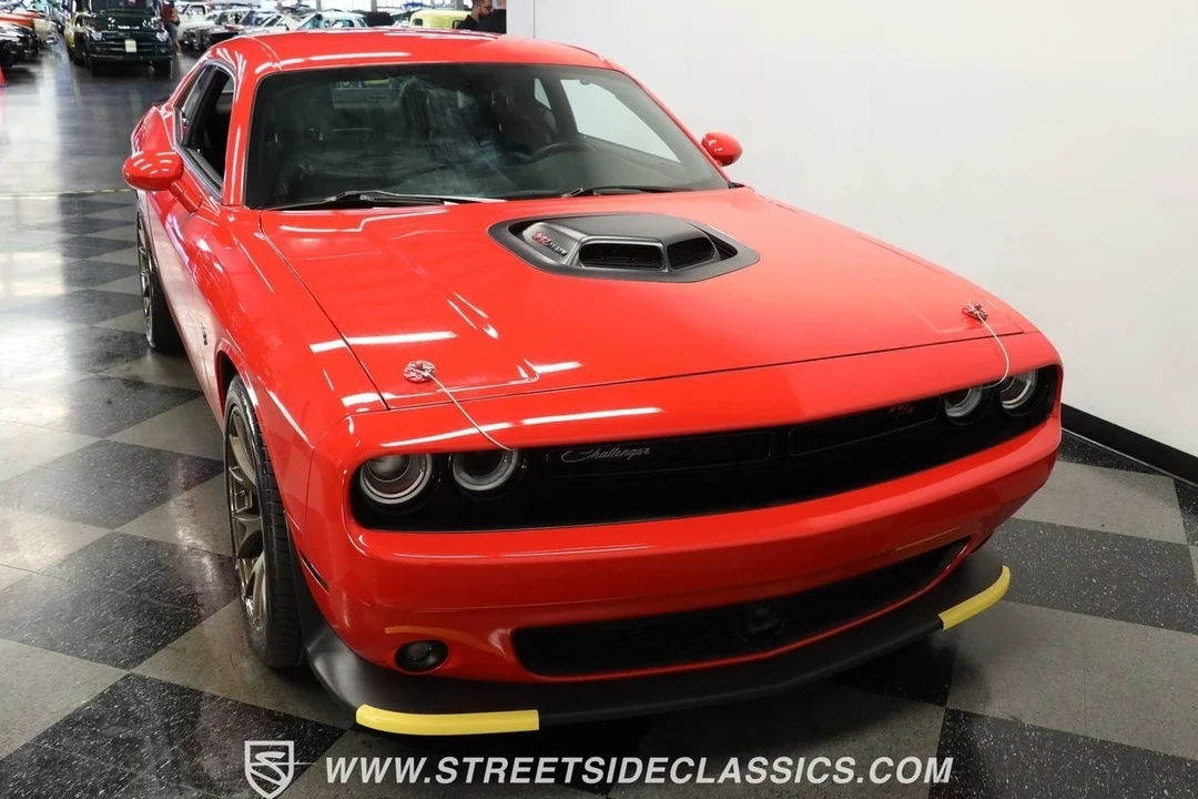 2016 Dodge Challenger SRT8 & 392 3rd Gen - Image 15 of 21