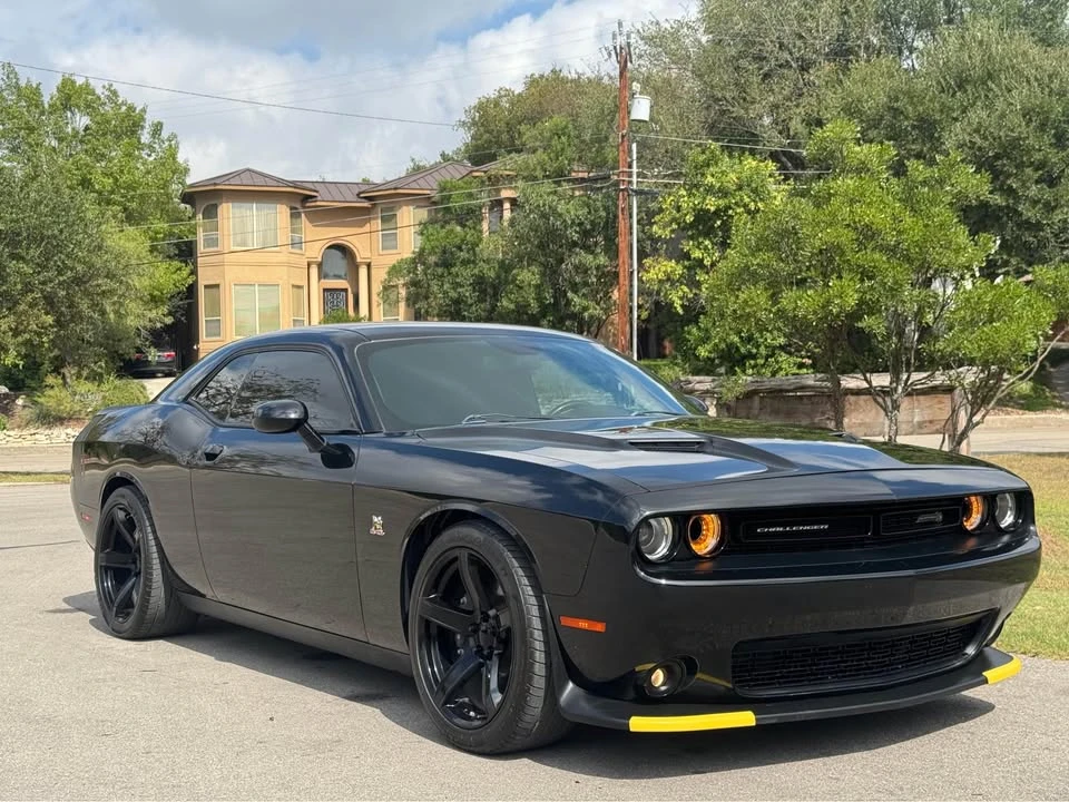 2016 Dodge Challenger SRT8 & 392 3rd Gen - Image 9 of 19