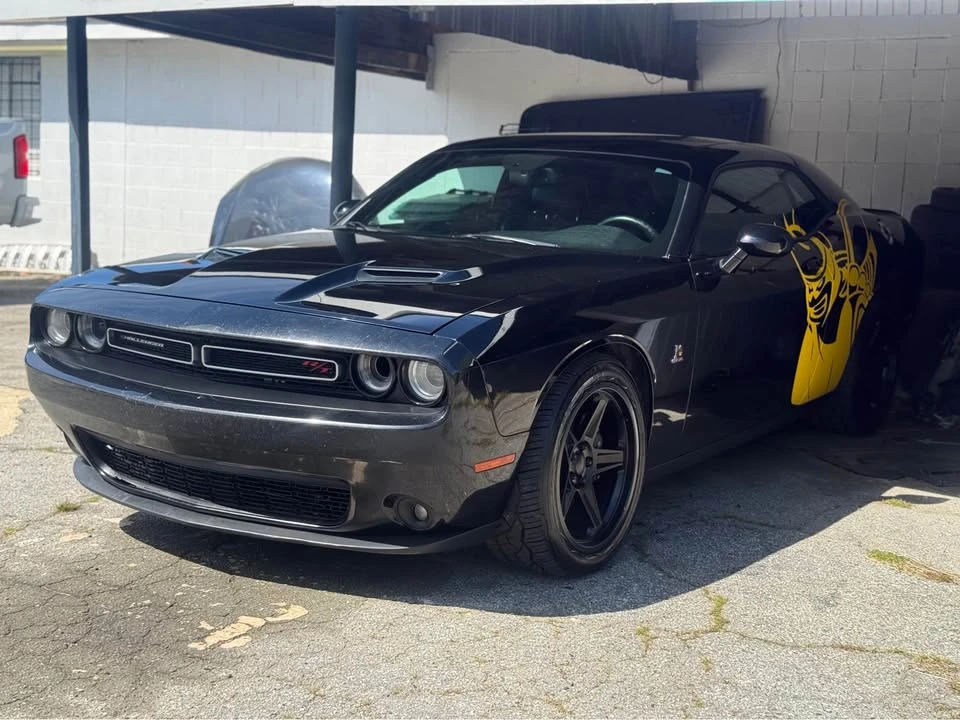2016 Dodge Challenger SRT8 & 392 3rd Gen - Image 17 of 18