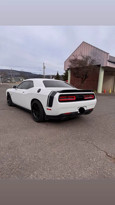 2016 Dodge Challenger SRT8 & 392 3rd Gen - Image 4 of 11