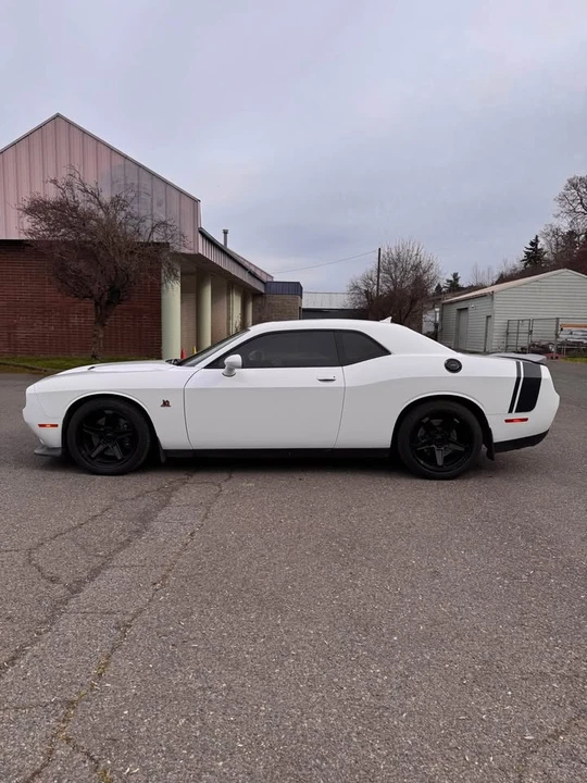 2016 Dodge Challenger SRT8 & 392 3rd Gen - Image 5 of 11