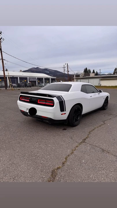 2016 Dodge Challenger SRT8 & 392 3rd Gen - Image 3 of 11