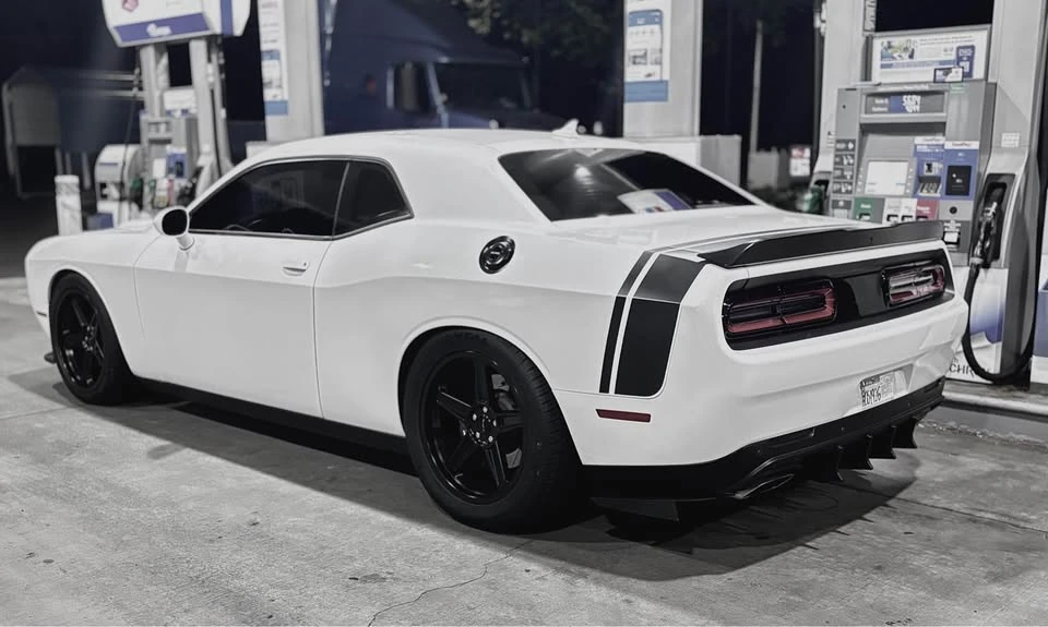2016 Dodge Challenger SRT8 & 392 3rd Gen - Image 2 of 9