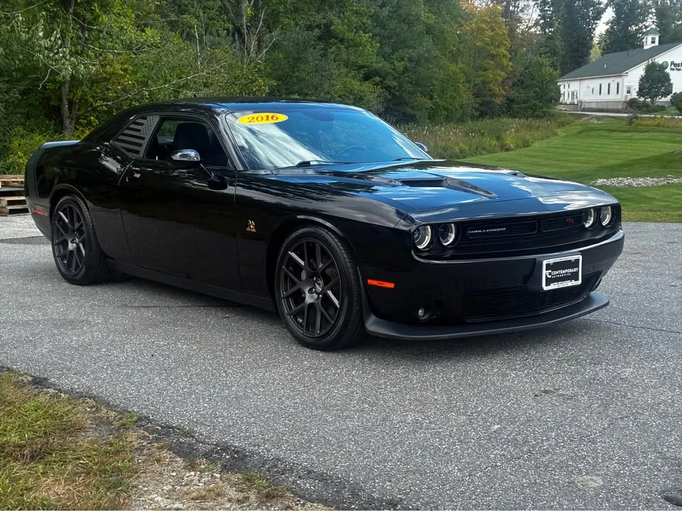 2016 Dodge Challenger SRT8 & 392 3rd Gen - Image 4 of 17