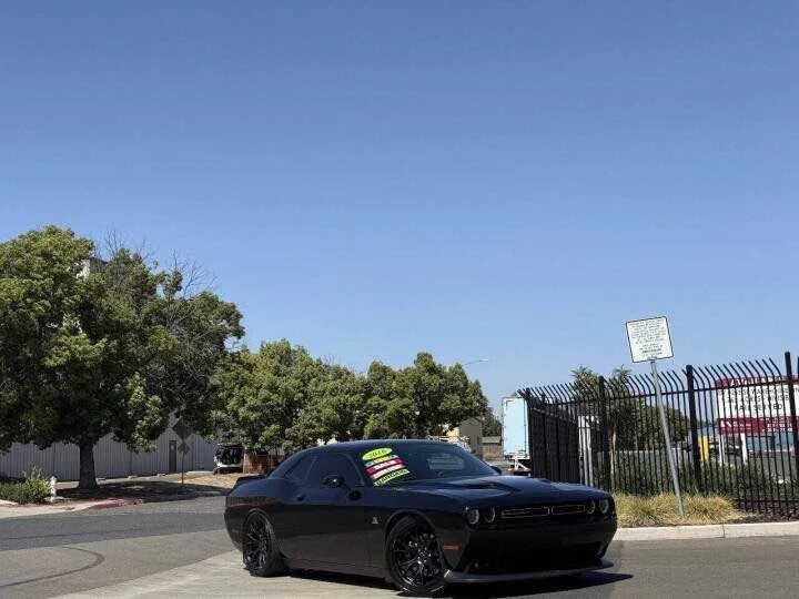 2016 Dodge Challenger SRT8 & 392 3rd Gen - Image 4 of 12